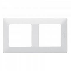  2- Legrand Valena Life  754002