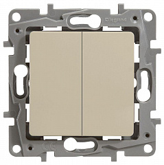   Legrand Etika 10A 250V     672304