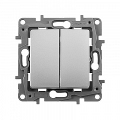   Legrand Etika 10A 250V  672402